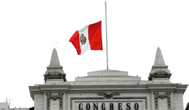  Poderes del Estado así como instituciones deberán colocar bandera del Perú a media asta. Foto: Andina 