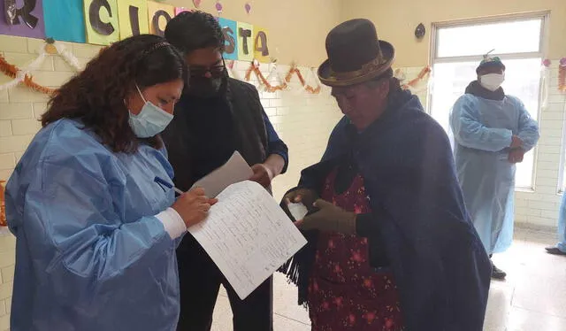 Yarita Lizeth: familiares de la artista llegaron hasta el hospital de Juliaca. Foto: URPI-LR