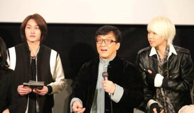 Jackie Chan y su grupo k-pop JJCC. Foto. Double JC blog