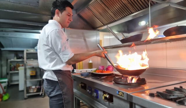 Así se ve por dentro la cocina del restaurante Guargüero. Foto: Deysi Portuguez/URPI-LR   