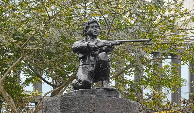  Estatua de Manuel Bonilla en Miraflores. Foto: Difusión    