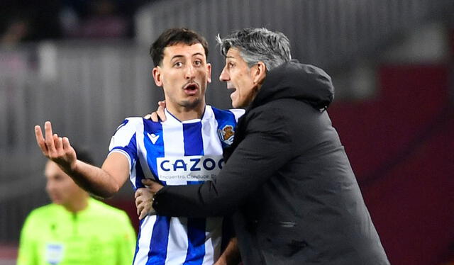 Mikel Oyarzal e Imanol Alguacil. Foto: AFP   