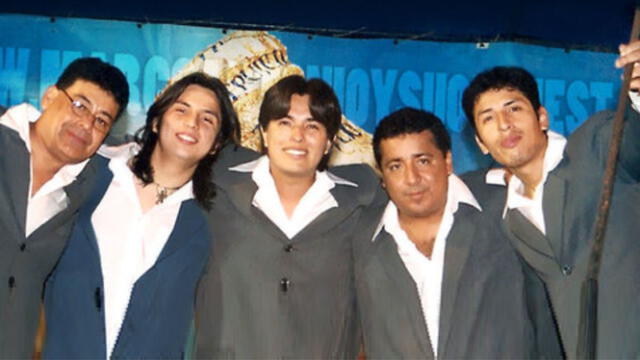 Marco Antonio Guerrero y algunos exintegrantes del Grupo 5. Foto: LaZona   