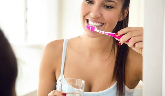 ¿Cuál es la cantidad adecuada de pasta dental para cepillarse? Foto: Clínicas dental Bell    