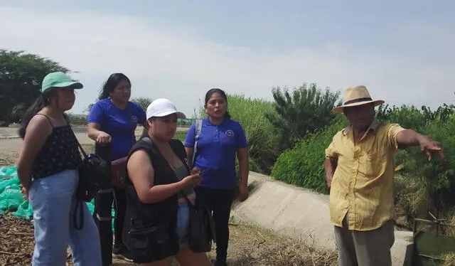 Agricultores utilizan fertilizantes orgánicos para sus cultivos. Foto: Aprobio El Ñuro. Agricultores utilizan fertilizantes orgánicos para sus cultivos. Foto: Aprobio El Ñuro.