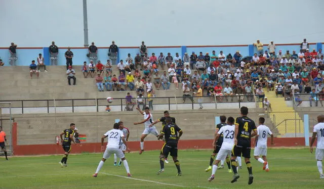 UTC jugó su primer partido de local del Torneo de Verano 2018 ante San Martín en el estadio Carlos A. Olivares de Guadalupe. Foto: José Antonio Machua   