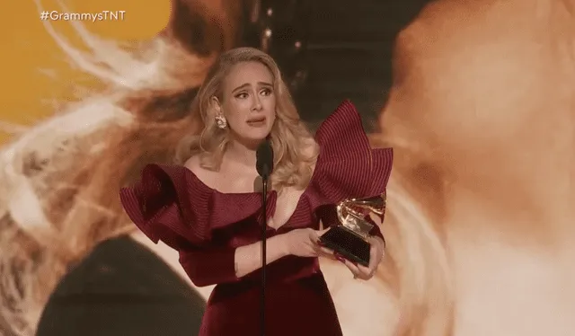  Adele se lleva un Grammy y supera a Bad Bunny en una categoría. Foto: TNT 