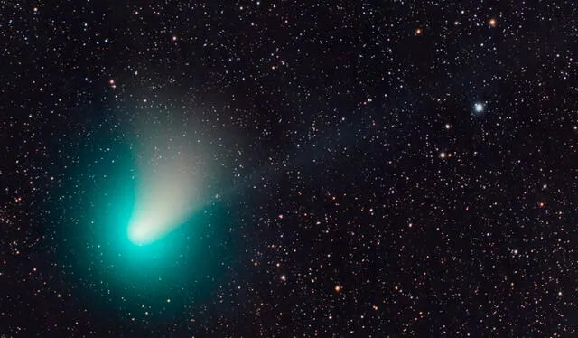 Cometa verde captado en Huancayo (tamaño completo). Foto: José &amp; Hugo Santivañez. M    