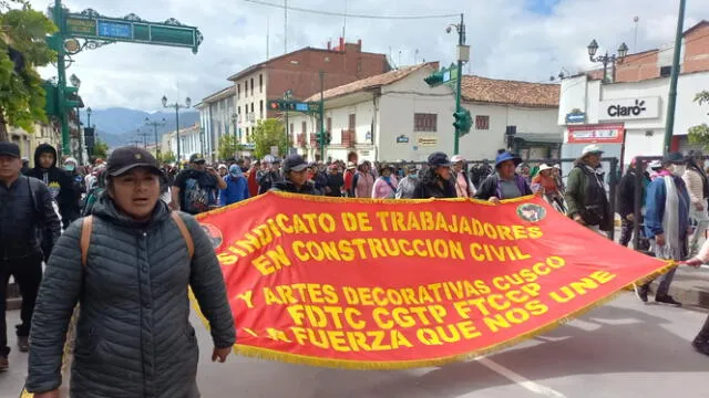  Sindicato de Trabajadores en Construcción Civil protestan en Cusco. Foto: Luis Álvarez   