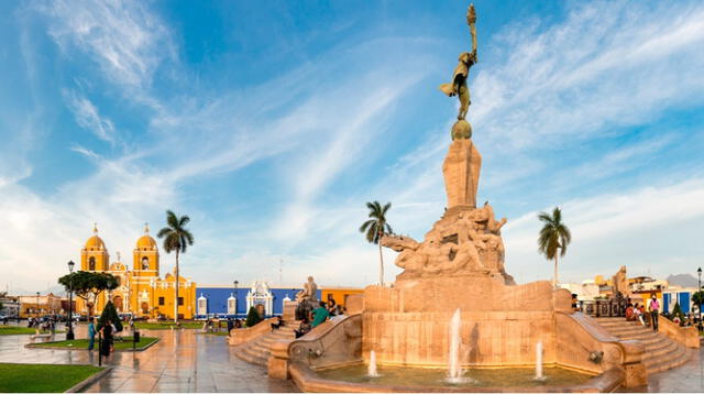 La plaza de Armas trujillana forma parte de los circuitos turísticos de Trujillo. Foto: Perú Info   