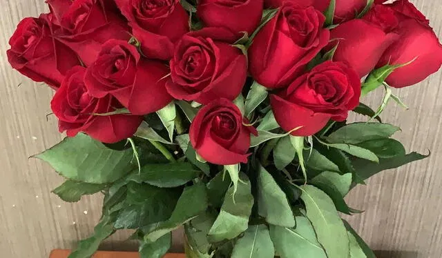  Ramo de Rosas rojas. Foto: @RosasYFloresMTY/Instagram   