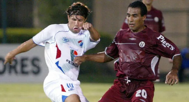 Tras superar a Nacional, Universitario integró el grupo 5 de la Libertadores junto a Vélez, LDU de Quito y Rocha. Foto: EFE   