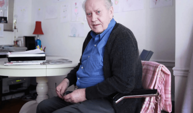 Charles Feeney tiene 91 años de edad y vive en un pequeño departamento. Foto: BBC   