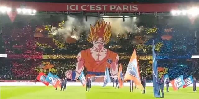 El mosaico de Goku del PSG se estrenó en la victoria por 3-0 sobre el Olympique de Marsella en 2018. Foto: PSG   