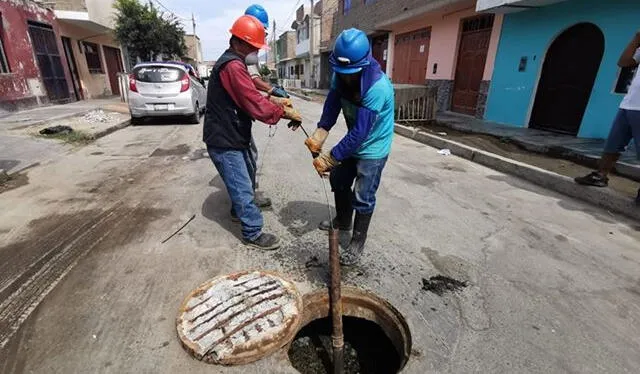 ¿Por qué hay tapas de alcantarillado cuadradas o rectangulares? Foto: Noticiero libre    