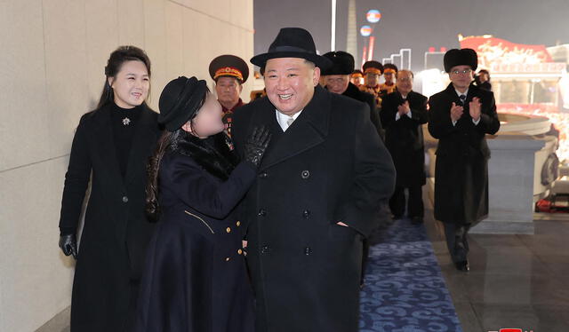 La hija de Kim Jong-un, Kim Ju-ae podría convertirse en la heredera al regimen. Foto: AFP   