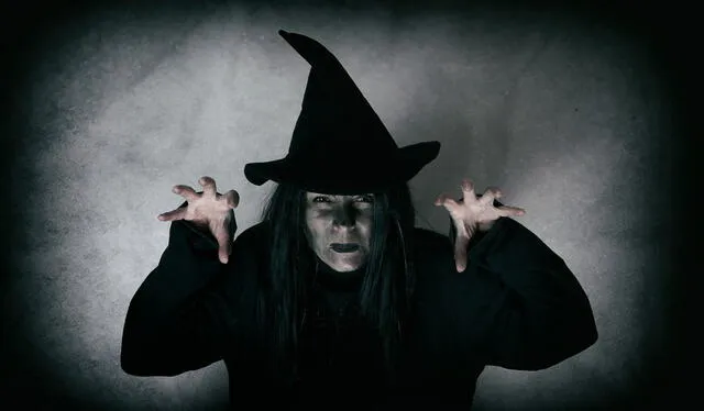 Las brujas son usualmente asociadas a la maldad y a las artes oscuras. Foto: Pulzo