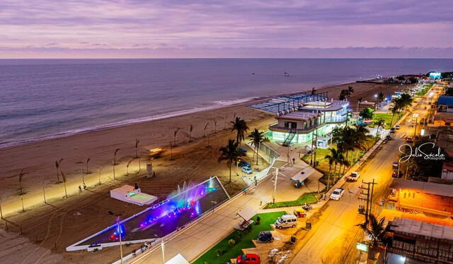  Piden que turistas visiten malecón de Zorritos. Foto: Julio Sócola    