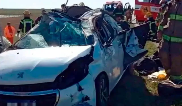  Así quedó el auto en el que viajaban las víctimas. Foto: gentileza Entre Líneas    