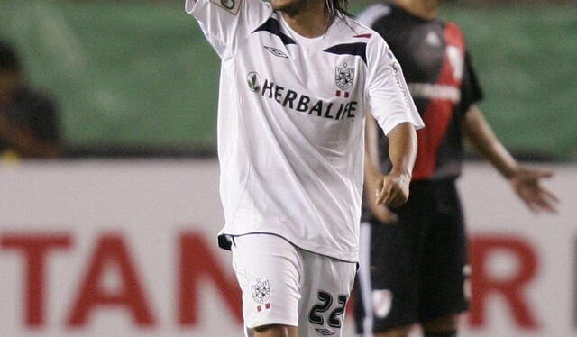  'Hachita' Ludueña celebrando un gol a River Plate, el club que lo prestó a la San Martín. Foto: EFE   