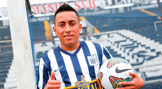 Christian Cueva jugó por primera vez en Alianza Lima en el 2014. <strong>Foto: Twitter</strong>   