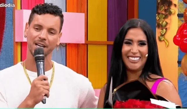  Anthony Aranda con Melissa Paredes en el set de "Préndete". Foto: captura de Panamericana TV    