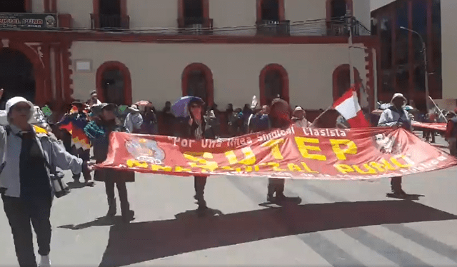  Sutep se suma a marchas en la región de Puno. Foto: Captura de video/Liubomir Fernández URPI-LR    