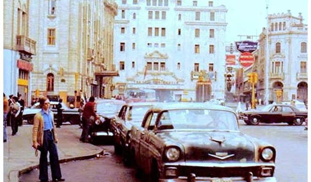 Plaza San Martin en 1979. Foto: Facebook/Lima la Única   