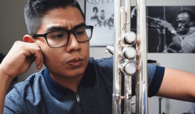 Elmer Churampi ganó una beca a los 13 años para formarse como músico en los Estados Unidos. Foto: Elmer Churampi/Facebook   