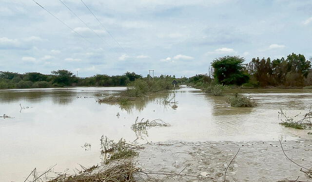  Daños. El río La Leche se desbordó en la zona de Pacora. Foto: difusión   