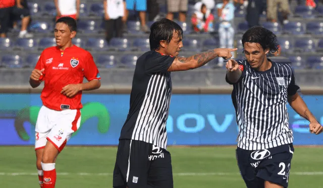 Jonathan Charquero en el partido que marcó un gol contra Cienciano en el Descentralizado 2012. Foto: archivo GLR   