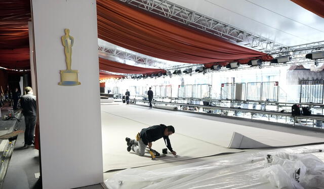  Por primera vez en la historia, la alfombra de los Oscar no será roja.   