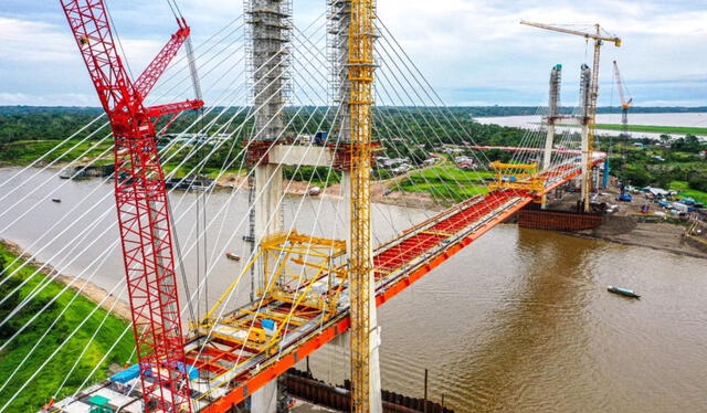 Construcción del puente Nanay. 