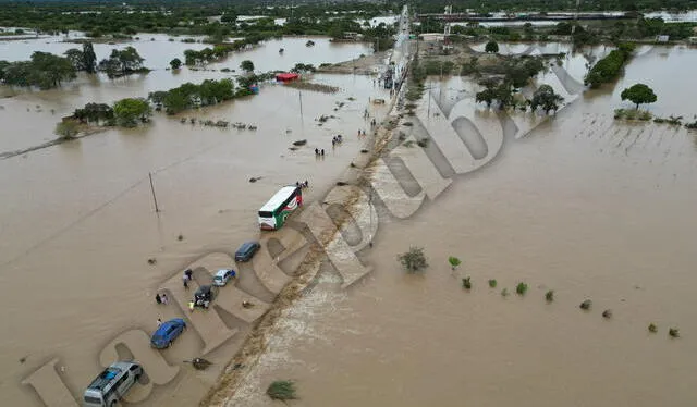 Las autoridades cuestionan a la ARCC por desborde del río La Leche: Foto: Clinton Medina/La República   