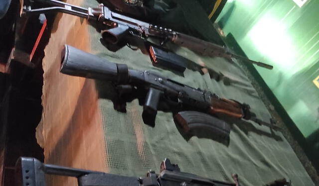 Armas incautadas a la banda de ‘Leche’, narcotraficante del Vraem. Foto: La República    