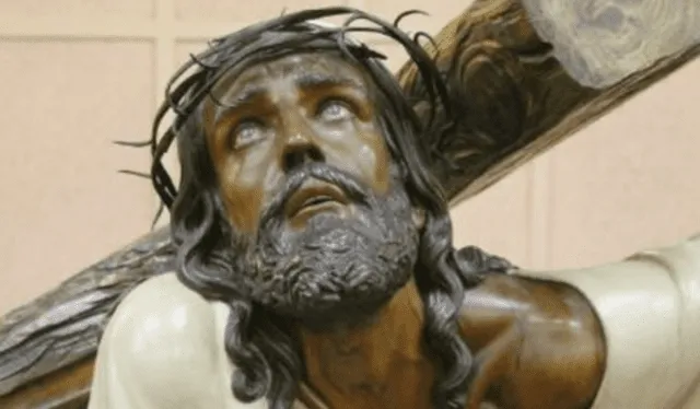 En su camino a la cruz, Jesús se cayó hasta tres veces. Foto: SemanaSantaPamplona.org