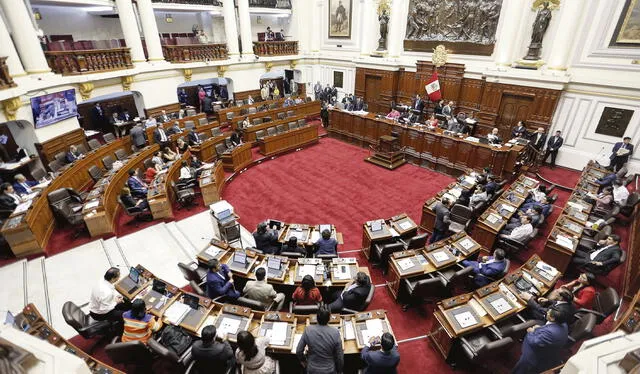  Sin máscaras. Quienes ocupan el poder ya no tienen reparos en mostrar sus apetitos. Foto: Antonio Melgarejo/La República   