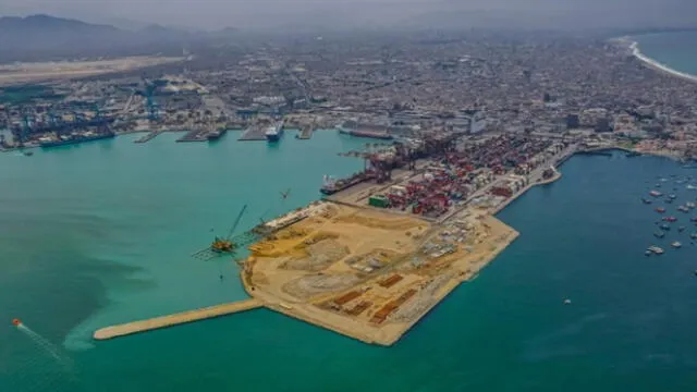  Muelle Sur del Puerto del Callao tendrá la capacidad para recibir hasta tres buques de grandes dimensiones. Foto: MTC   