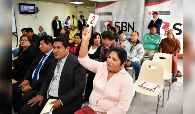 Interesados deben presentar sus sobres cerrados de forma presencial en la mesa de partes de la SBN. Foto: MVCS Interesados deben presentar sus sobres cerrados de forma presencial en la mesa de partes de la SBN. Foto: MVCS