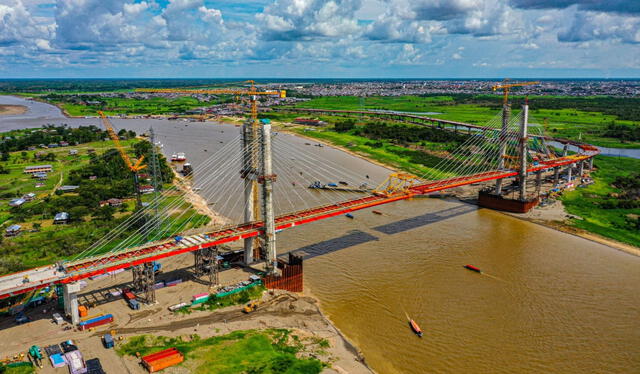 El puente Nanay fue inaugurado por Pedro Pablo Kuczynski. Foto: Andina/referencial   