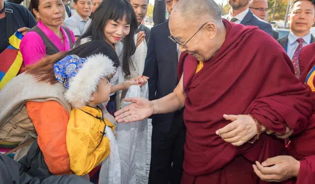 Tenzin Gyatzo es el decimocuarto dalái lama. Foto: AFP   