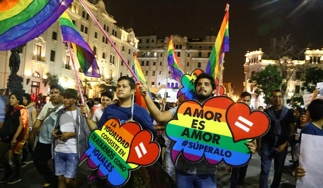  La comunidad LGTBI en el Perú ha sido discriminada y ha visto violentados sus derechos históricamente. Foto: La República    