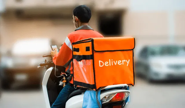 Trabajar como repartidor de delivery en Estados Unidos es uno de los trabajos más solicitados. Foto: El Diario NY   