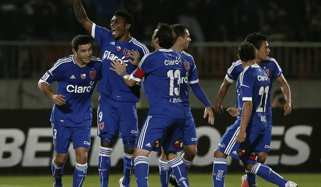 Junior Fernandes tuvo una gran temporada con la 'U' de Chile en 2012, donde el equipo llegó hasta las semifinales de la Copa Libertadores. Foto: EFE   