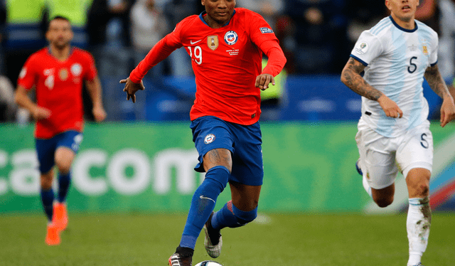 Junior Fernandes jugó la Copa América 2019 con la selección chilena. Foto: Conmebol   