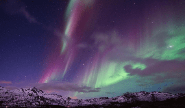  Las auroras boreales son efectos atmosféricos producidos por las tormentas solares. Foto: AFP   