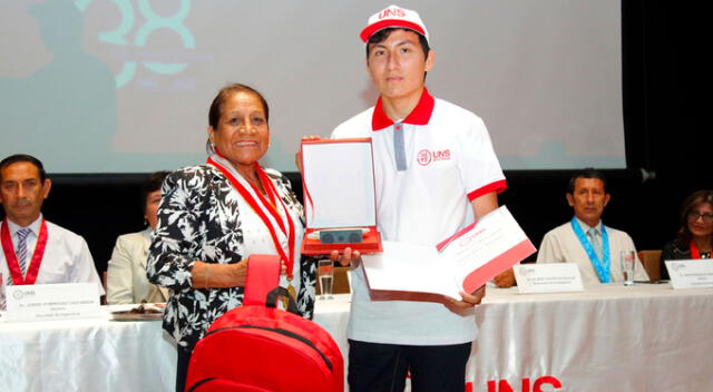  Alexis Guevara Salazar logró ingresar a la UNS con el primer puesto para la carrera de Medicina Humana. Foto: UNS   