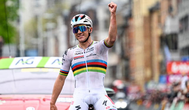 Remco Evenepoel viene de ganar la clásica Lieja-Bastoña-Lieja. Foto: AFP   