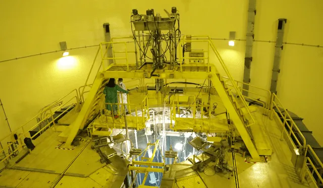 Interior del reactor nuclear de investigación RP-10.