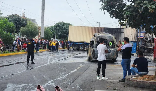 Se cerraron temporalmente las calles de las cuadras aledañas tras la explosión. Foto: Rosario Rojas / URPI-LR    